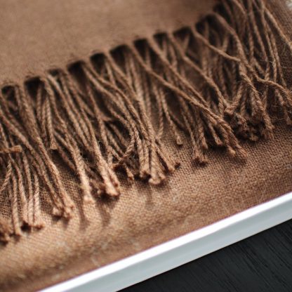 Shawl made of alpaca in brown color