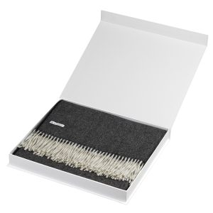 Elegant alpaca wool blanket-Coalaque Peru