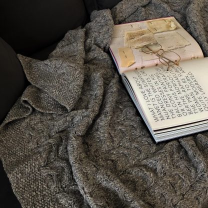 Blanket made of natural baby alpaca wool and pima cotton