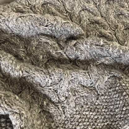 Hand-woven alpaca and cotton blanket