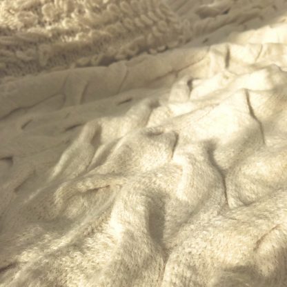 Thick alpaca wool and cotton blanket